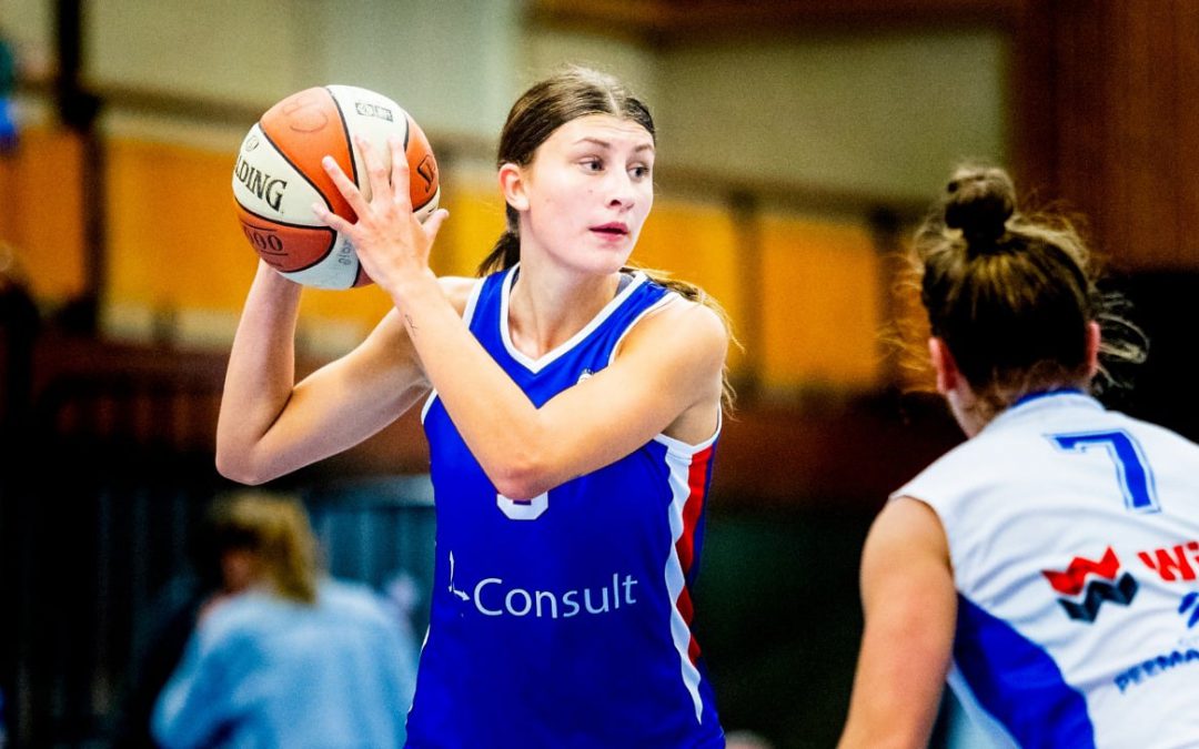 Robyn Bouwer stopt voorlopig met basketballen