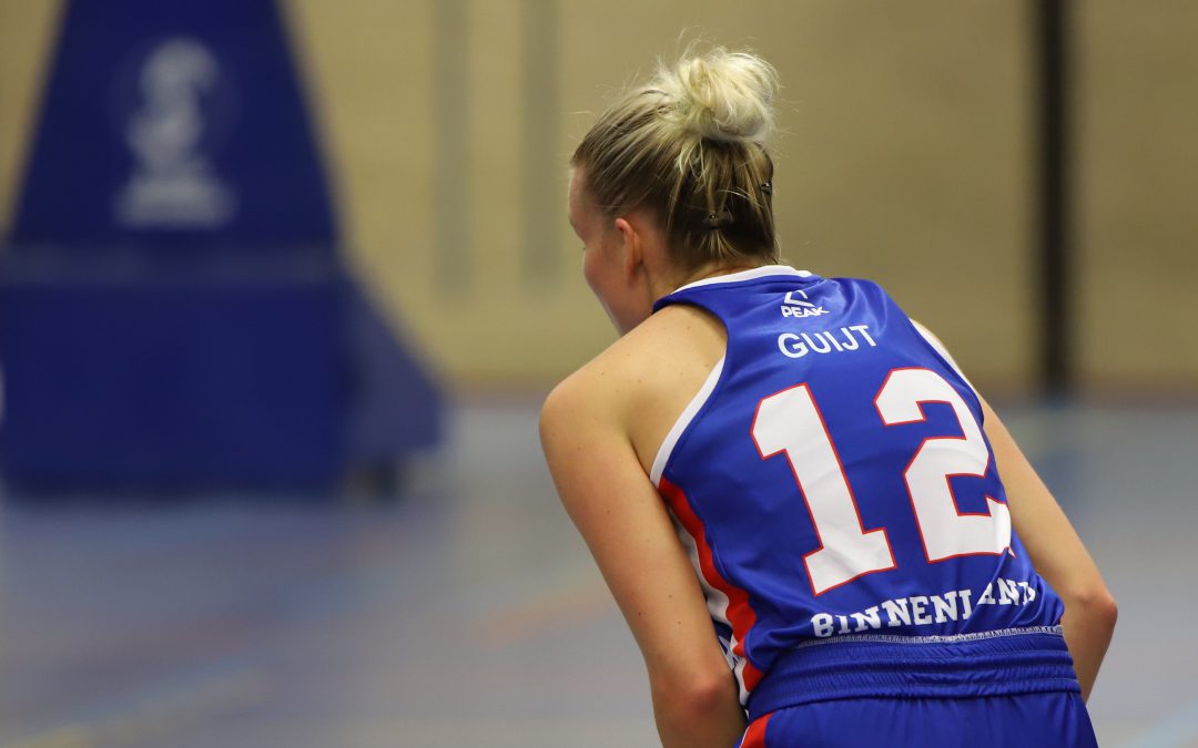 Livestream bij de wedstrijd van dames 1
